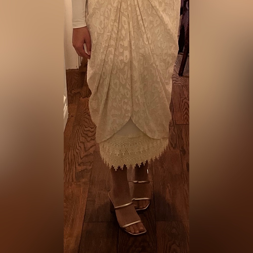 Beige Skirt Extender